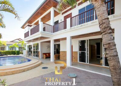 Large 2 storey Pool Villa centrally located Hua Hin South