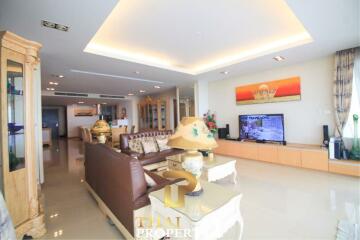 Panoramic Sea View Large 3 Bed Unit At La Royal Beach - Na Jomtien