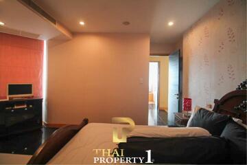 Panoramic Sea View Large 3 Bed Unit At La Royal Beach - Na Jomtien