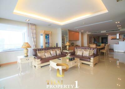 Panoramic Sea View Large 3 Bed Unit At La Royal Beach - Na Jomtien