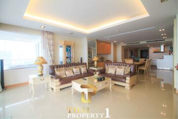 Panoramic Sea View Large 3 Bed Unit At La Royal Beach - Na Jomtien