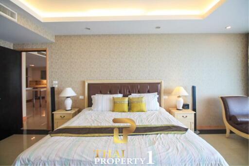 Panoramic Sea View Large 3 Bed Unit At La Royal Beach - Na Jomtien