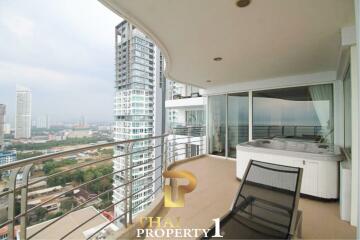 Panoramic Sea View Large 3 Bed Unit At La Royal Beach - Na Jomtien