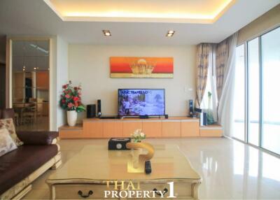 Panoramic Sea View Large 3 Bed Unit At La Royal Beach - Na Jomtien