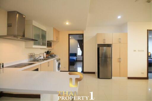 Modern 2 Bedroom Condo La Royale Beach - Na Jomtien