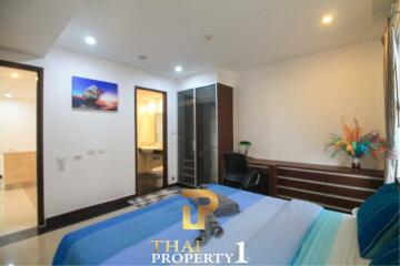 Modern 2 Bedroom Condo La Royale Beach - Na Jomtien