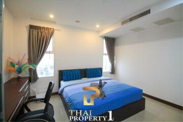 Modern 2 Bedroom Condo La Royale Beach - Na Jomtien