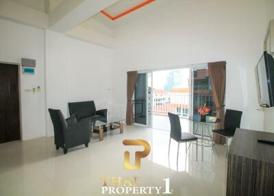 Large 1 Bed Unit on Top Floor - Pratamnak