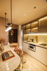 High Floor Luxury 1 Bedroom Unit At Arom Jomtien (Off-plan under Foreigner Name)