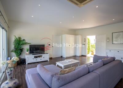 Black Mountain golf course 3 bedroom pool villa for sale Hua Hin