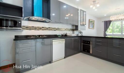 Great Location! 4 Bedroom House with Private Pool for Sale in Soi 102 Hua Hin, Near Bluport (Fully Furnished)