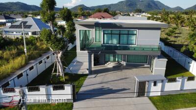 Brand new 4 Bedroom Villas on large land plot near Black Mountain and Hua Hin International School