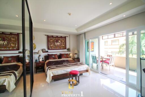 Large Modern 2 Bed Unit For Sale At VN Residence 2 - Pratamnak Soi 5