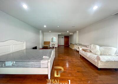 Direct Pool Access - Large Studio Unit At The Beach palace - Cha Am