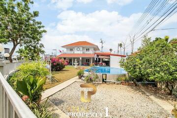 Great Deal! House with cafe  for sale in Bangsaray