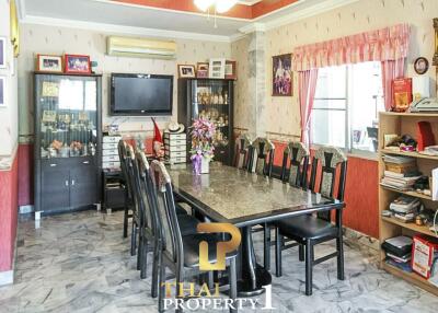 Great Deal! House with cafe  for sale in Bangsaray