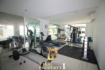 Corner 2 Bedroom Unit For Sale At Siam Royal Ocean View - Pratamnak