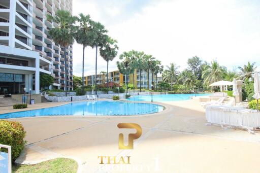 Beachfront Condo With Direct Sea View - Cha Am Beach Club