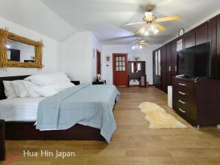 Central Location! 4 Bedroom Pool Villa on Soi 102 near Bluport for Sale in Hua Hin (Resale, Fully Furnished)