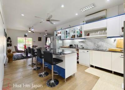 Central Location! 4 Bedroom Pool Villa on Soi 102 near Bluport for Sale in Hua Hin (Resale, Fully Furnished)