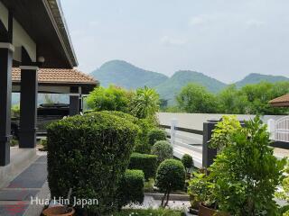 Central Location! 4 Bedroom Pool Villa on Soi 102 near Bluport for Sale in Hua Hin (Resale, Fully Furnished)