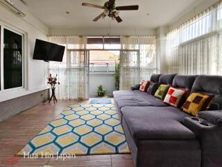 Central Location! 4 Bedroom Pool Villa on Soi 102 near Bluport for Sale in Hua Hin (Resale, Fully Furnished)