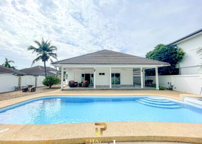 Exceptional 3 Bedroom Pool Villa For Sale - Soi Hua Hin 6