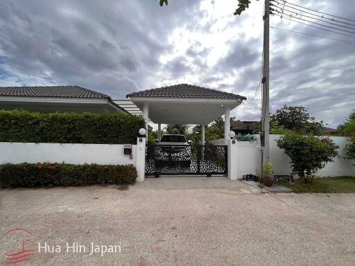 Location, Location, Location!  3 Bedroom Pool Villa close to BLUPORT for Sale in Hua Hin