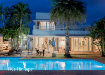 4 Bedroom Contemporary Design on Course Pool Villa at Palm Hills Golf for Sale