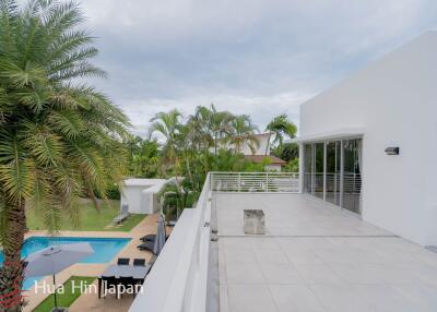 4 Bedroom Contemporary Design on Course Pool Villa at Palm Hills Golf for Sale