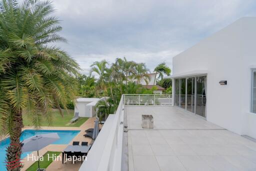 4 Bedroom Contemporary Design on Course Pool Villa at Palm Hills Golf for Sale