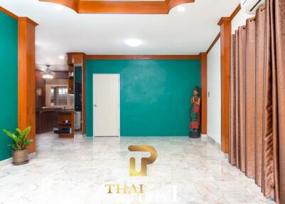 Newly Renovated Central Two Storey House At Nernplubwarn - Pattaya