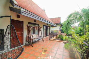 Luxury 3 Bedroom Pool Villa At Dharawadi Village - Na Jomtien