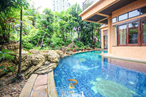 Luxury 3 Bedroom Pool Villa At Dharawadi Village - Na Jomtien