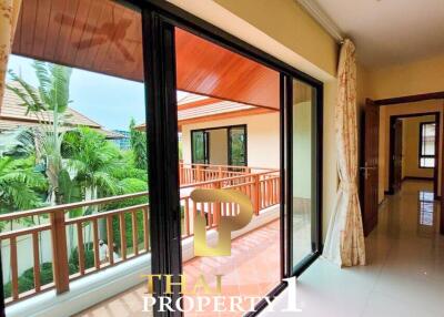 4 Bedroom Pool Villa For Sale 200 Meters From Bangsaray Beach