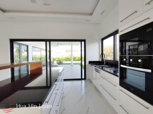 Modern and Quality 2 Bedroom Pool Villa close to City Centre (off plan)