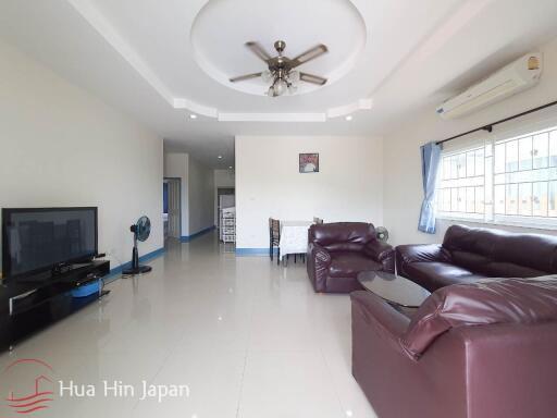 Great Location!! 3 Bedroom Pool Villa For Rent on Hua Hin Soi 102