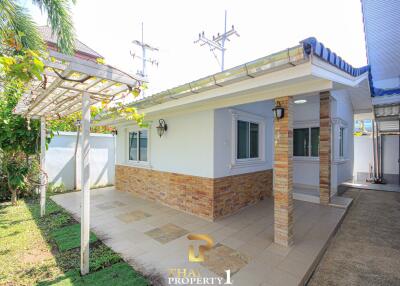 Freestanding Great Location Central 4 Bedroom House For Rent - Hua Hin Soi 70