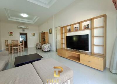 Freestanding Great Location Central 4 Bedroom House For Rent - Hua Hin Soi 70