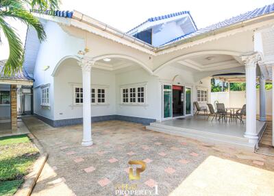 Freestanding Great Location Central 4 Bedroom House For Rent - Hua Hin Soi 70