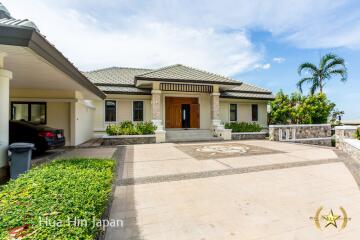 Black Mountain Absolute luxury golf course villa for sale Hua Hin