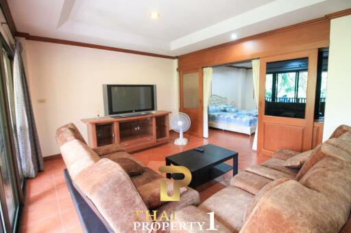 One Bed Condo At Chateau Dale - Thappraya Rd - Pattaya