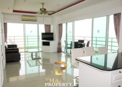 Sea view - Corner one bedroom unit for sale at View Talay 7