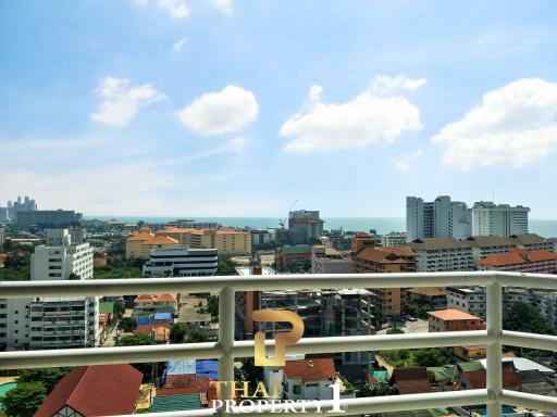 Great Value - Partially Renovated - Foreign Name Owned 3-4 Bed Unit - View Talay 2