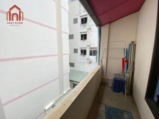 Cheap sale, corner room, 19th floor, Chao Phraya River view, Chapter One Shine Bangpo Condo, fully furnished, near MRT Bang Po