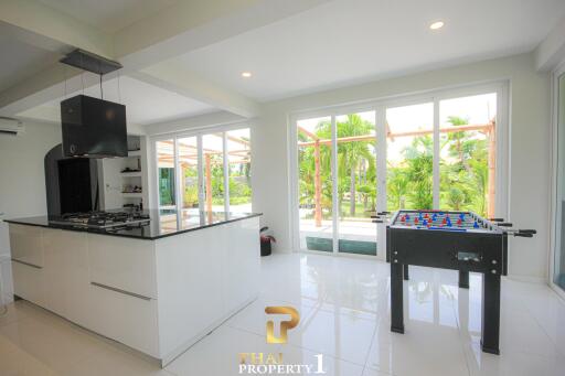 5 Bedroom House On A Large 3,154 land At  Palm Gate - Hua Hin