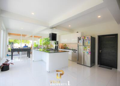 5 Bedroom House On A Large 3,154 land At  Palm Gate - Hua Hin