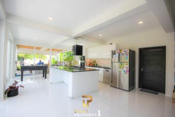 5 Bedroom House On A Large 3,154 land At  Palm Gate - Hua Hin