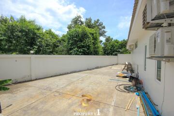 5 Bedroom House On A Large 3,154 land At  Palm Gate - Hua Hin