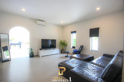 5 Bedroom House On A Large 3,154 land At  Palm Gate - Hua Hin